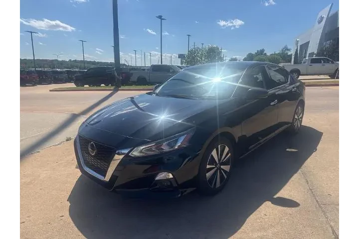 $20295 : Nissan Altima 2022 2.5 SL 4d image 5