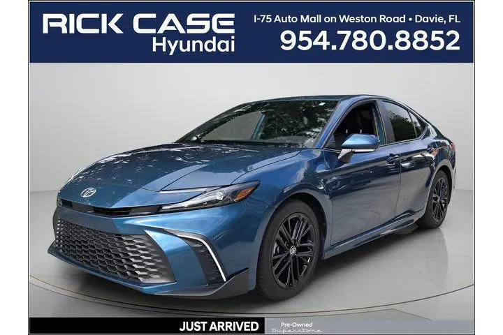 $29982 : Toyota Camry 2025 SE 4dr Sed image 1
