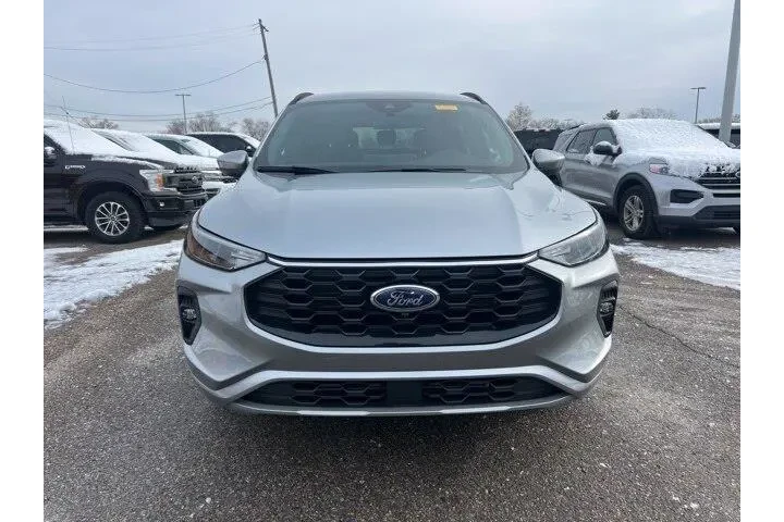 $23999 : Ford Escape 2023 AWD ST-Line image 2