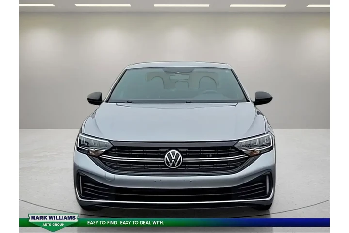 $18998 : Volkswagen Jetta 2023 Sport image 9