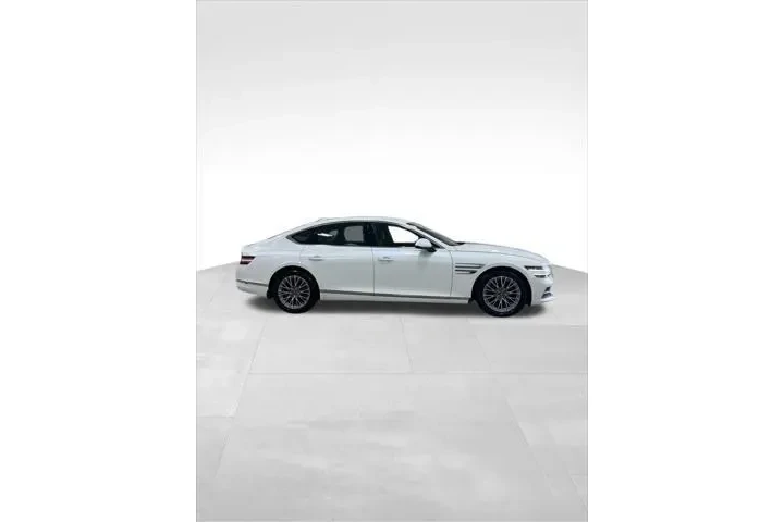 $29847 : Genesis G80 2022 2.5T 4dr Se image 2