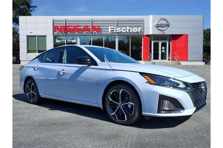 $26995 : Nissan Altima 2025 2.5 SR 4d image 1