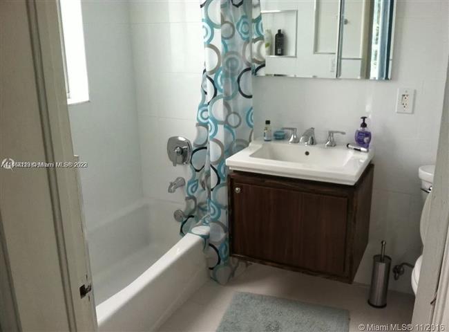 $1500 : 2 habitación/1 baño (sala de e image 2