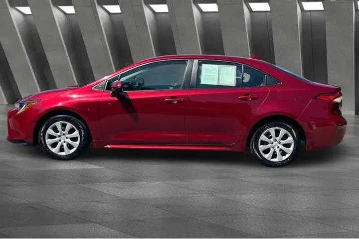 $21000 : Toyota Corolla 2024 LE 4dr S image 10