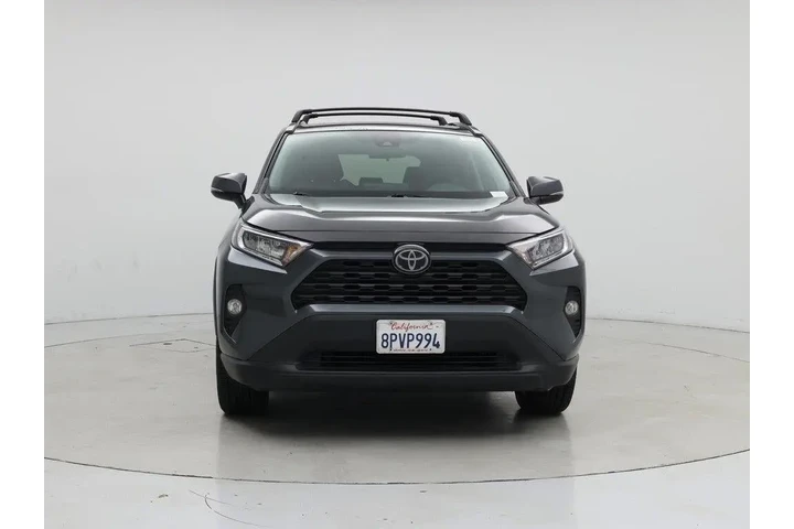 $25998 : Toyota RAV4 2020 XLE Premium image 5