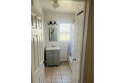 $920 : Cuartos de renta en una casa thumbnail