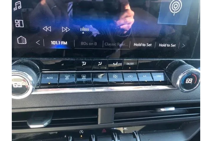 $37955 : Chevrolet Colorado 2025 4x4 image 10