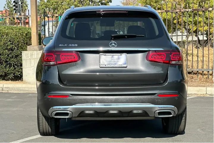 $24000 : Mercedes-Benz GLC 2022 GLC 3 image 8