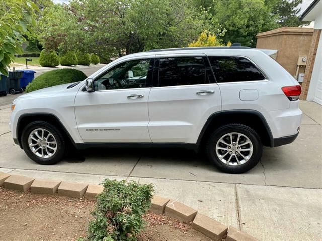 $11000 : 2015 Grand Cherokee Limited image 4