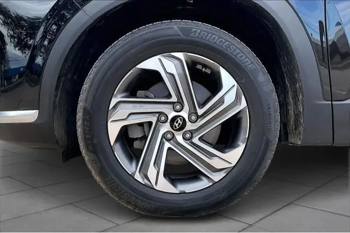 $15982 : Hyundai SANTA FE 2021 SEL 4d image 10