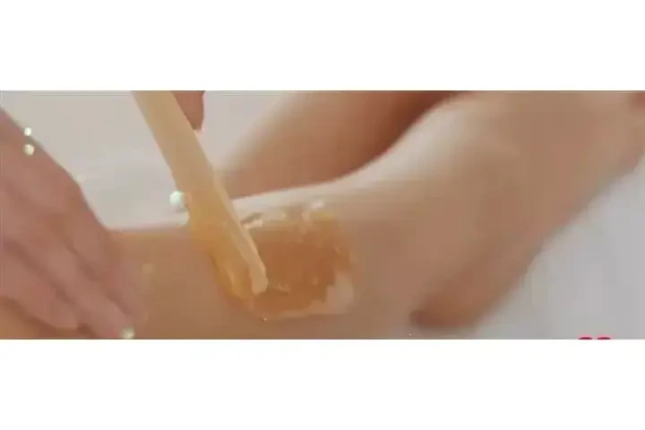 BUSCAMOS MANICURISTAS EN LA. image 1