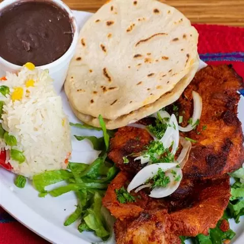 Channy Pan y Comida Guatemalte image 6