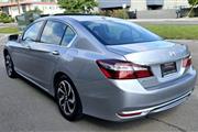 $14950 : 2017 Accord EX thumbnail