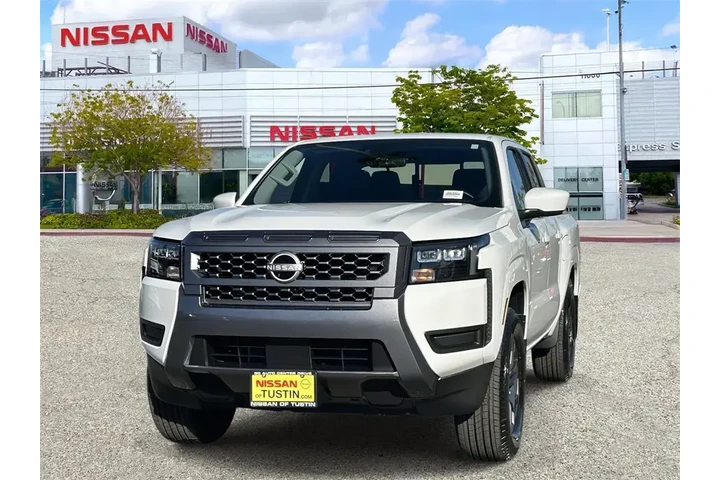 $39615 : Nissan Frontier 2026 4x2 SV image 6