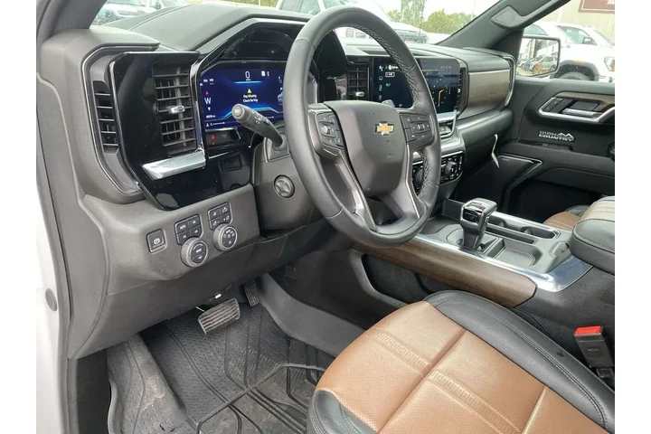 $55900 : 2025 Silverado 1500 image 10