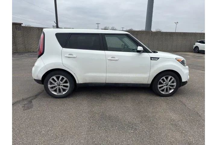 $8982 : Kia Soul 2019 + 4dr Crossove image 8