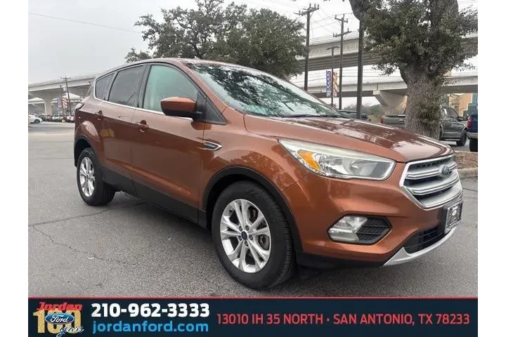 $8596 : Ford Escape 2017 SE 4dr SUV image 1