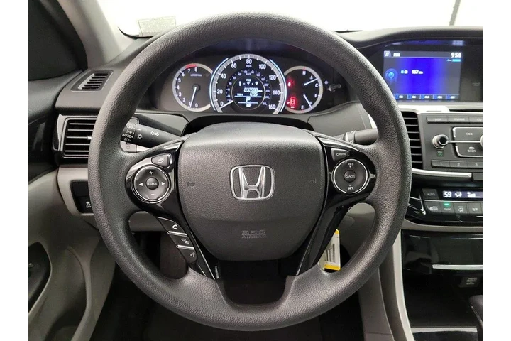 $19998 : Honda Accord 2016 LX 4dr Sed image 10