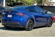 $27309 : Tesla Model Y 2021 AWD Long thumbnail
