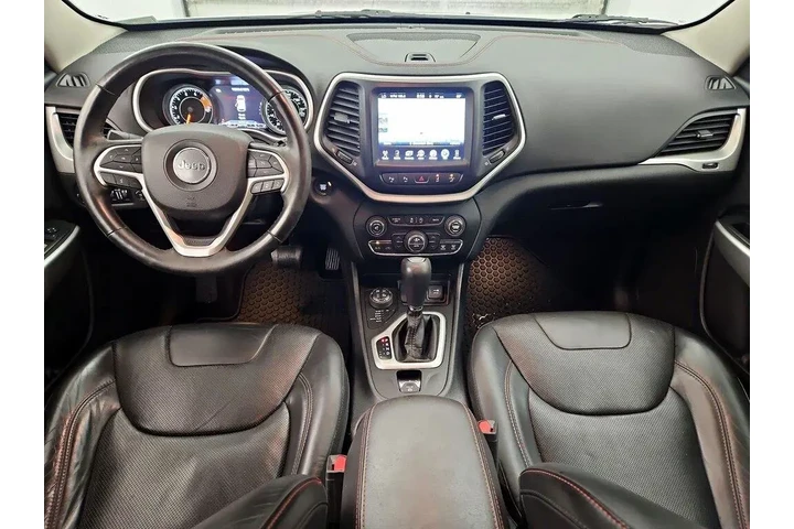 $15998 : Jeep Cherokee 2018 4x4 Trail image 9