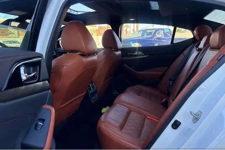 $24800 : Nissan Maxima 2019 3.5 S 4dr image 7