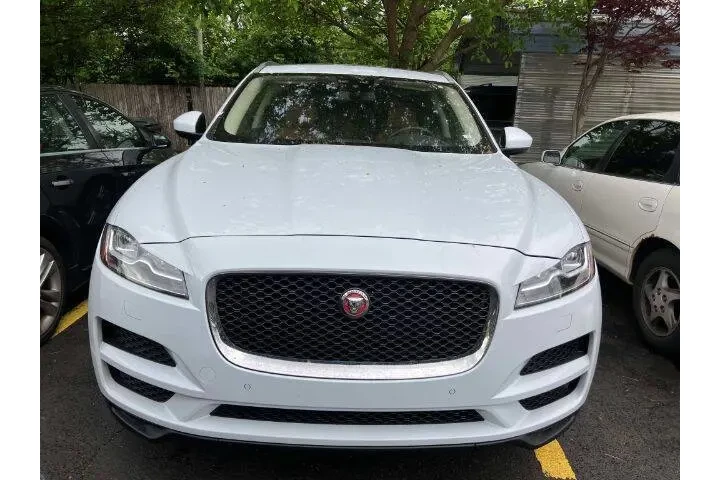 $22000 : 2018 F-PACE 35t Portfolio image 5