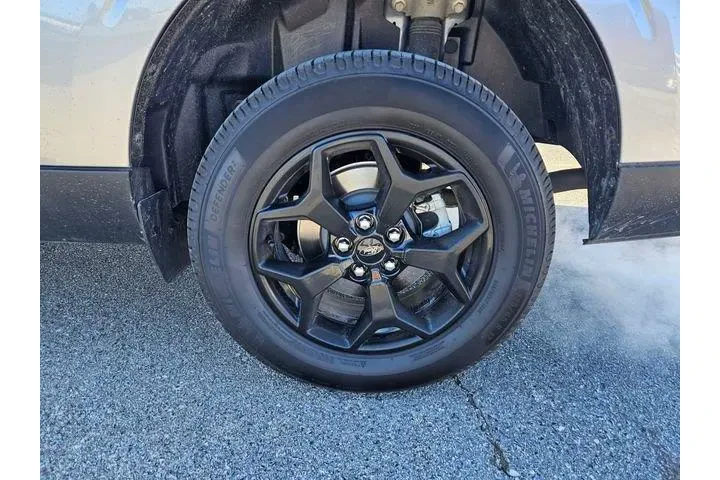 $25500 : Ford Maverick 2023 AWD XL 4d image 9