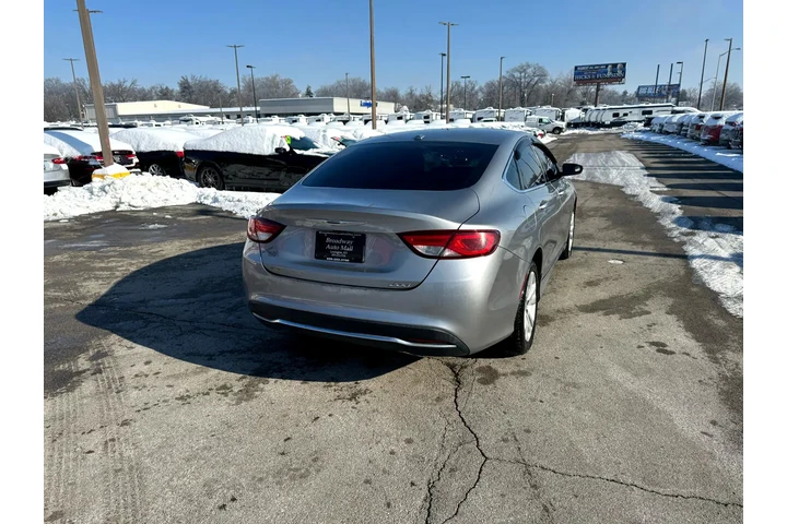 $8980 : 2016 200 4dr Sdn Limited FWD image 2