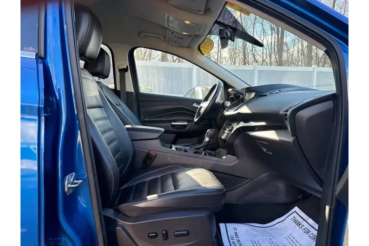 $10499 : 2017 Escape Titanium image 9