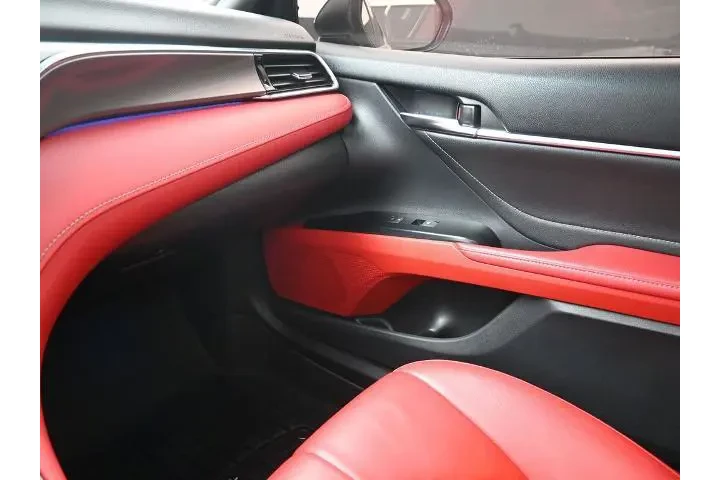 $20998 : Toyota Camry 2018 XLE V6 4dr image 4