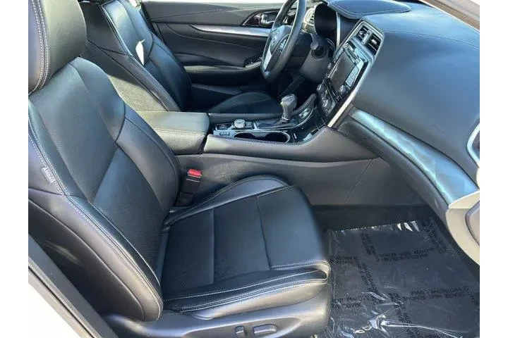$22447 : Nissan Maxima 2023 3.5 SV 4d image 9