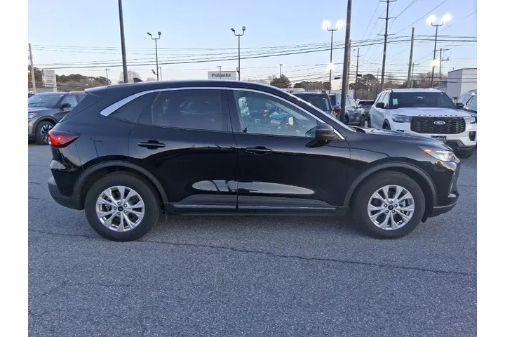 $27901 : Ford Escape 2023 Active 4dr image 4