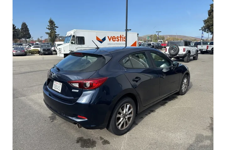 $9999 : Mazda Mazda3 2017 Sport 4dr image 4