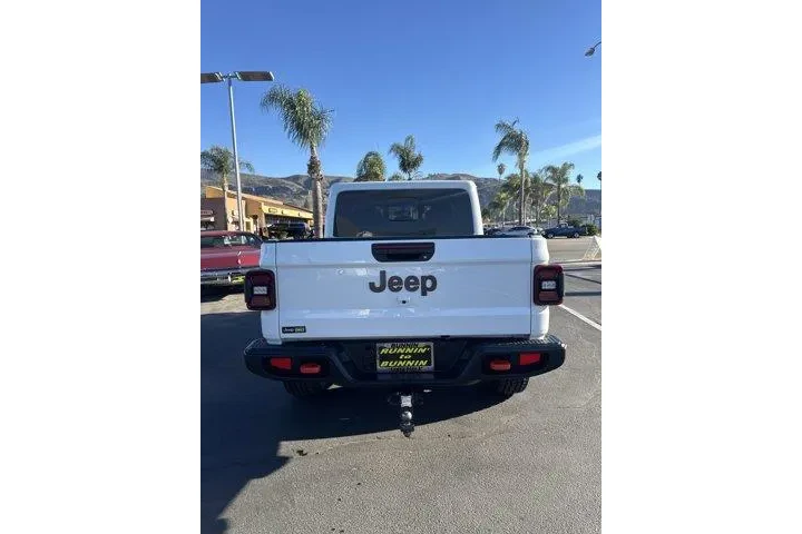 $34998 : Jeep Gladiator 2022 4x4 Moja image 4