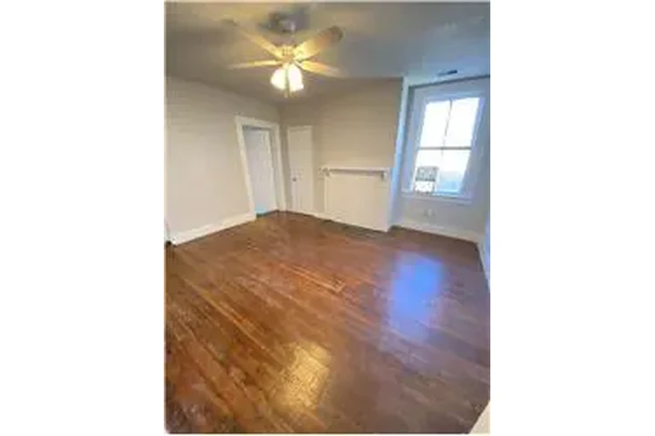 $1700 : Rental property with 3 bedro image 5