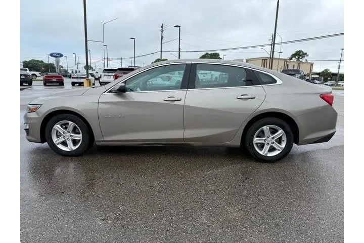 $17997 : Chevrolet Malibu 2023 LT 4dr image 5