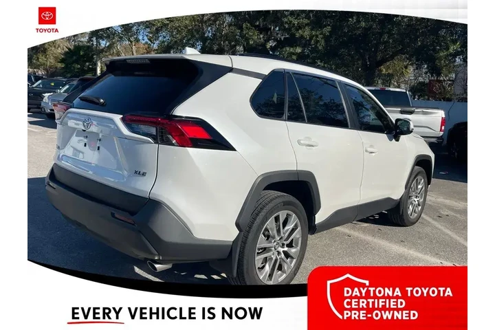 $33000 : Toyota RAV4 2024 XLE Premium image 5