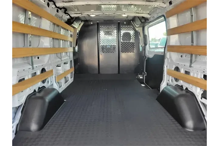 $32491 : Ford Transit 2024 250 3dr SW image 6