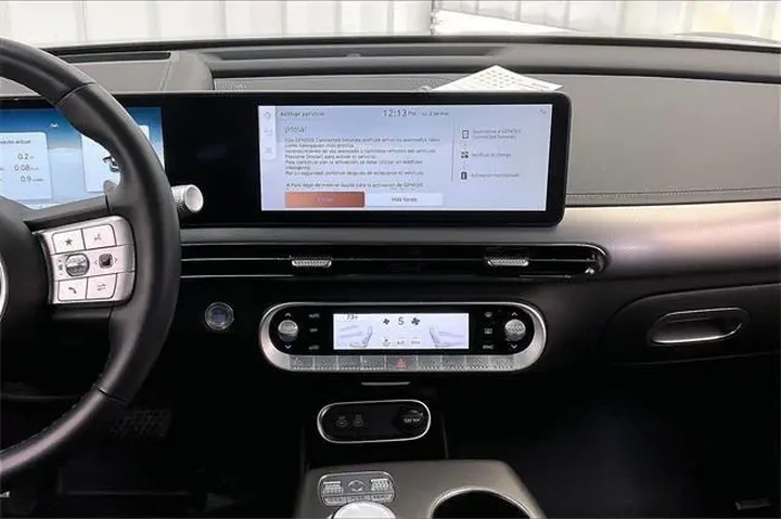 $32990 : Genesis GV60 2024 AWD Advanc image 6