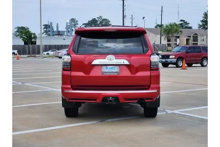 $39991 : Toyota 4Runner 2020 4x4 SR5 image 6