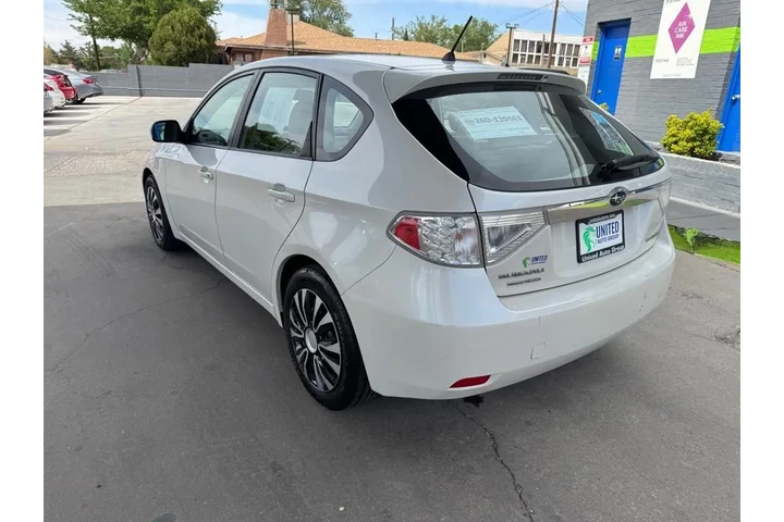 2010 Impreza 2.5i 5-door image 7