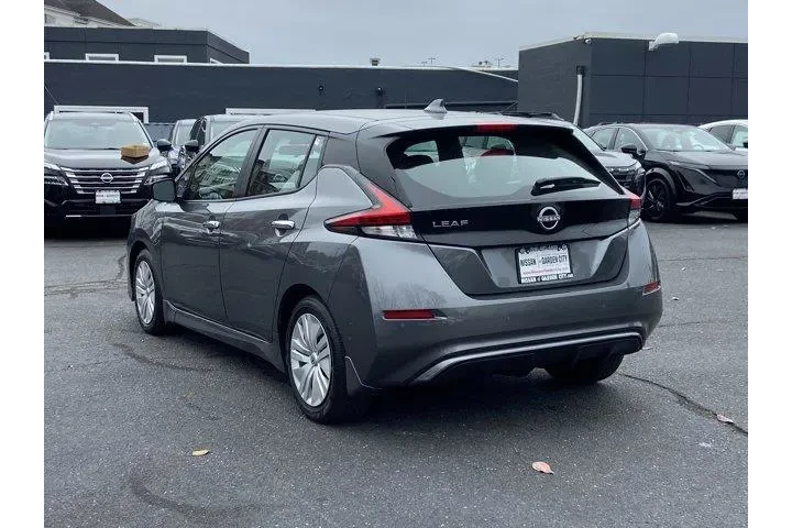 $13750 : Nissan LEAF 2024 S 4dr Hatch image 6