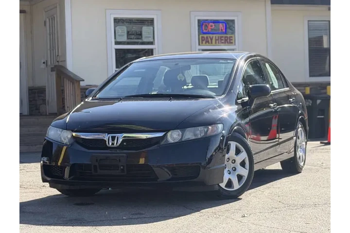 2010 Civic LX image 1