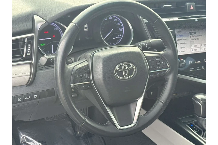 $22075 : Toyota Camry Hybrid 2018 SE image 9