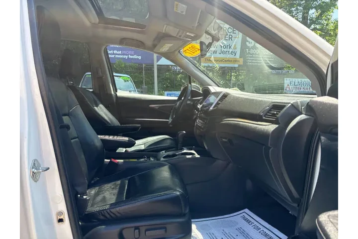$9499 : 2017 Pilot EX-L image 9