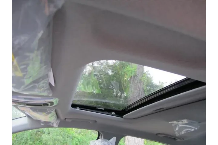 $24990 : Hyundai ELANTRA 2025 SEL Con image 4