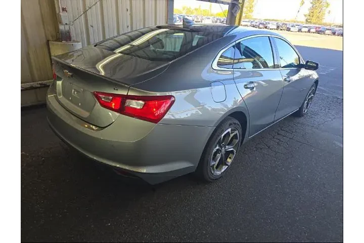 $20995 : Chevrolet Malibu 2024 LT 4dr image 3