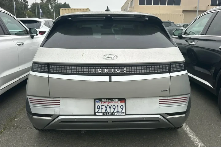 $30990 : Hyundai IONIQ 5 2023 AWD Lim image 4