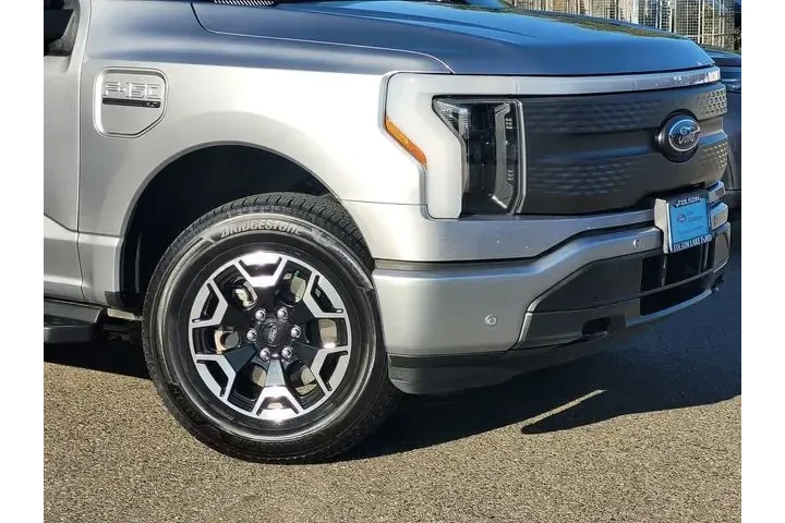 $33211 : Ford F-150 Lightning 2023 AW image 6