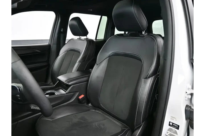 $28984 : Jeep Grand Cherokee 2024 4x2 image 10